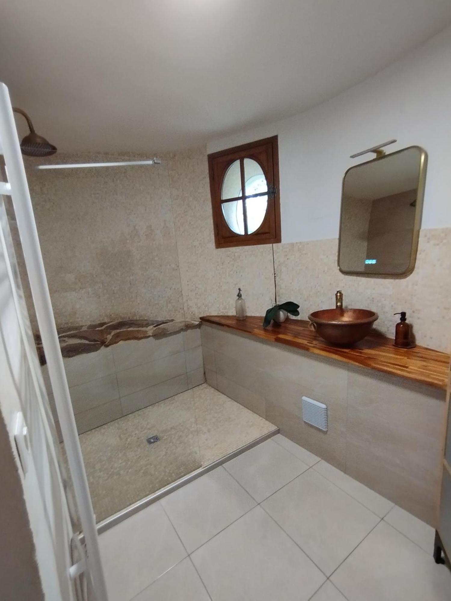D'hotes La Tour De Bellevue Guest house Saumur